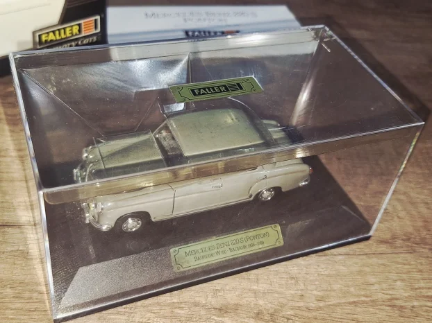 MERCEDES BENZ 220 SE W111 CABRIOLET 1/43 FALLER DIECAST