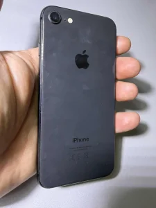 iPhone 8 kuciste sa elektronikom