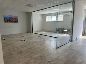 Lokal 308m2 Socijalno