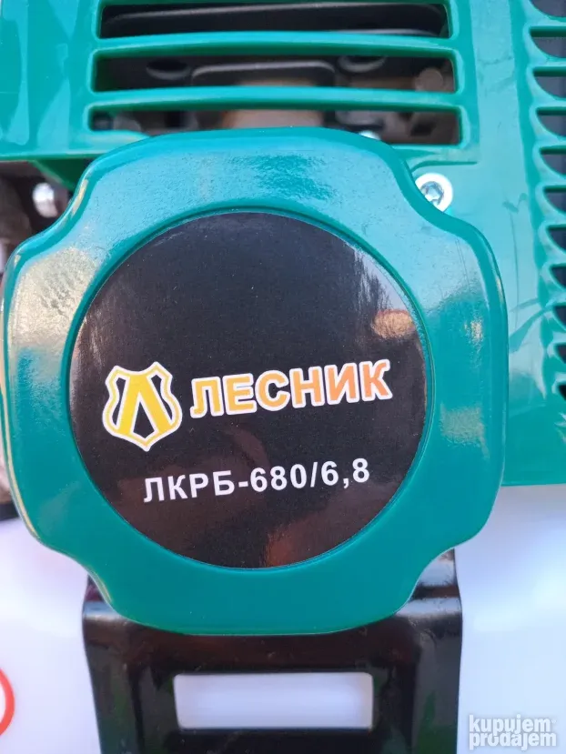 Ruski trimer Lesnik 6,8kw