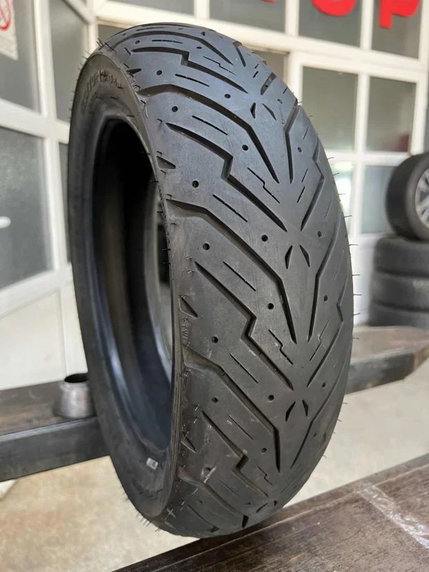120/70-12 Pirelli Top