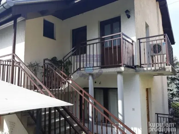 Kuća 75m2 Novi Ledinci