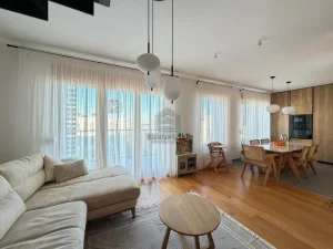Cara Dušana, Zemunske kapije, 4.0 četvorosoban, 115 m²