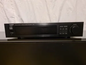 Yamaha C50 pretpojacalo TOP