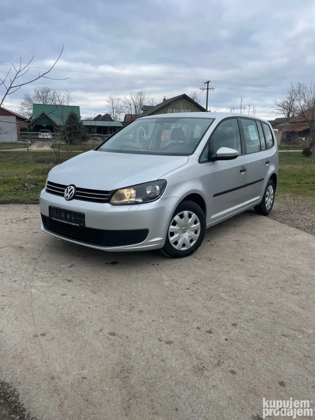 2011 Volkswagen Touran 1.6 TDI original km