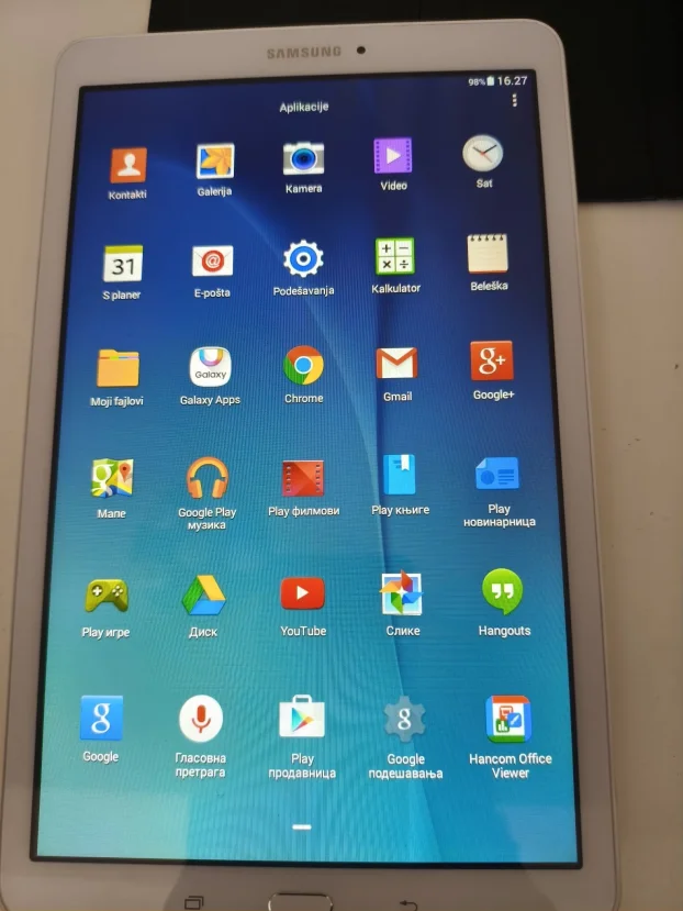Samsung Galaxy Tab SM T560 8GB + futrola