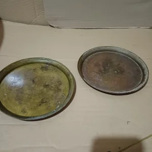 Dva manja poslužavnika