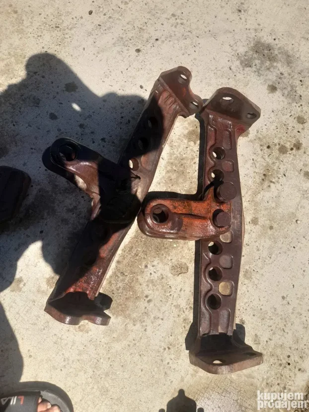 Donje poteznice za ruske traktore