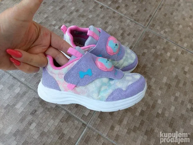 Skechers patike za devojcicu broj 26