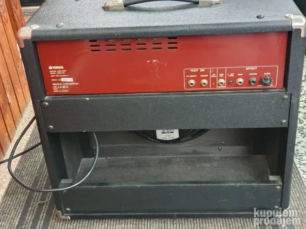 Yamaha DG60-112 Gitarsko Pojacalo