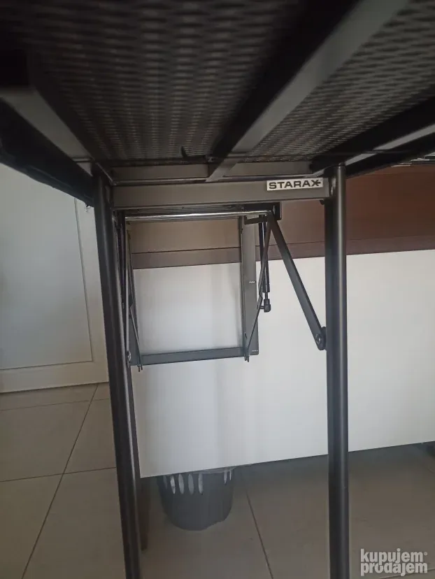 Ugradna daska za peglanje Starax-okov za namestaj