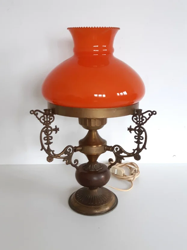 Vintage mesingana stona lampa