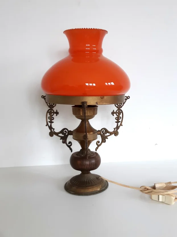 Vintage mesingana stona lampa