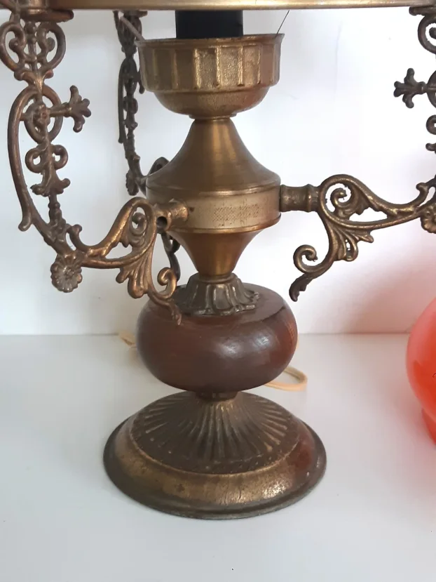 Vintage mesingana stona lampa