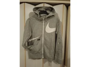 Duks Nike dečija veličina M 137-147 cm - kao nov