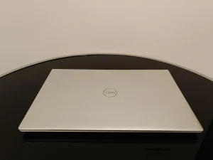 Dell Inspirio 5402 i5-1135G7 / 8GB / 256GB / Iris Xe / 14"De