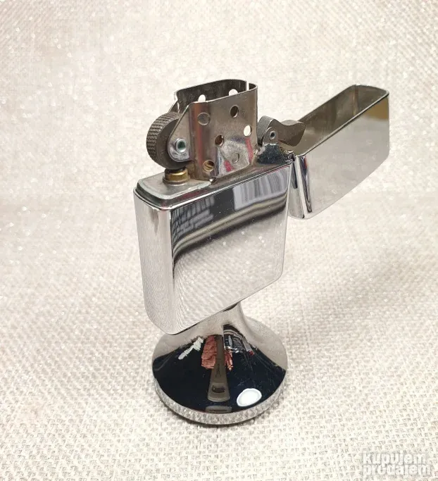 ZIPPO stoni upaljač ( table lighter ) RETKO