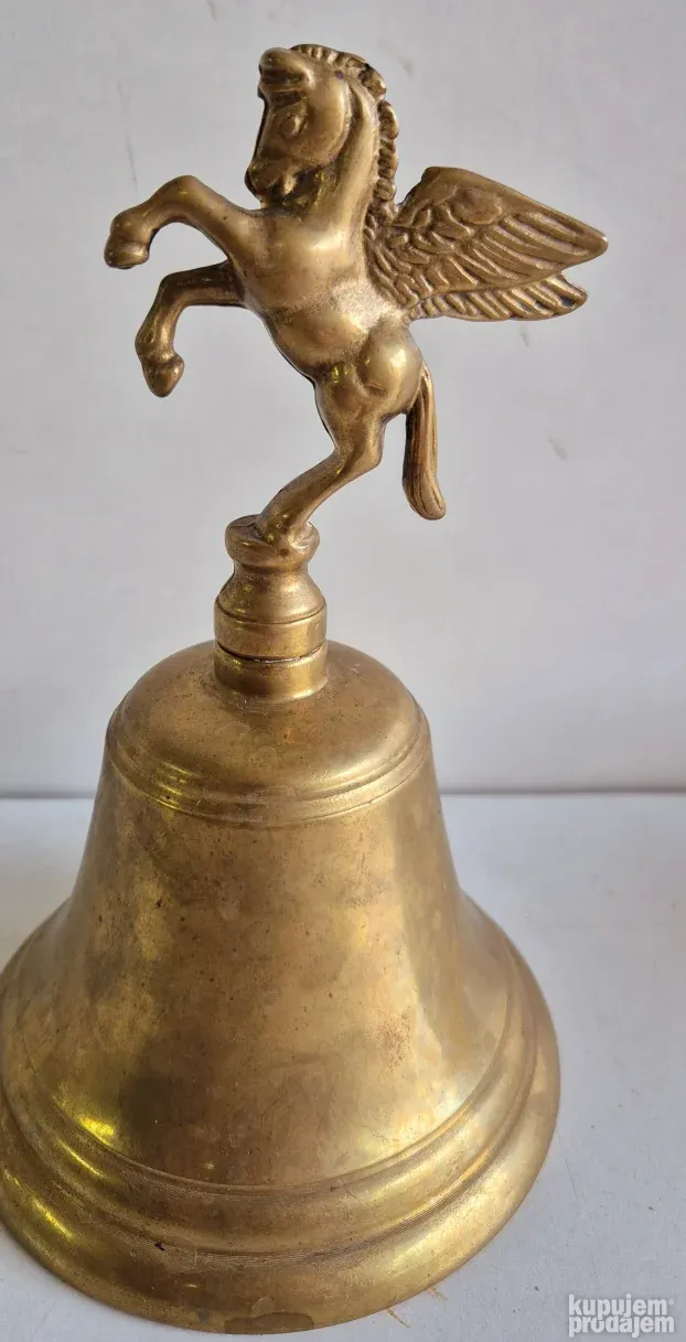 Prelepo staro mesingano zvono sa Pegazom