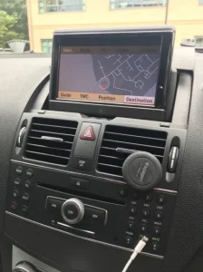 Mercedes W204 C X204 GLK ekran displej - popravka servis
