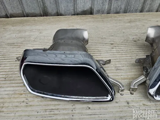 Volvo xc40 izduv ukrasni 31407370