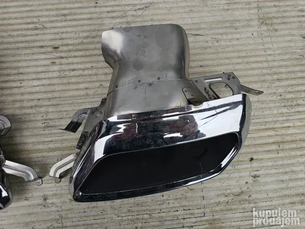 Volvo xc40 izduv ukrasni 31407370