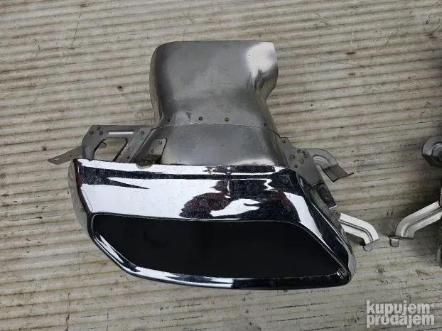 Volvo xc40 izduv ukrasni 31407370