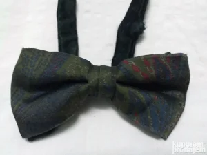 Stara satenska leptir mašna , doneta iz Austrije