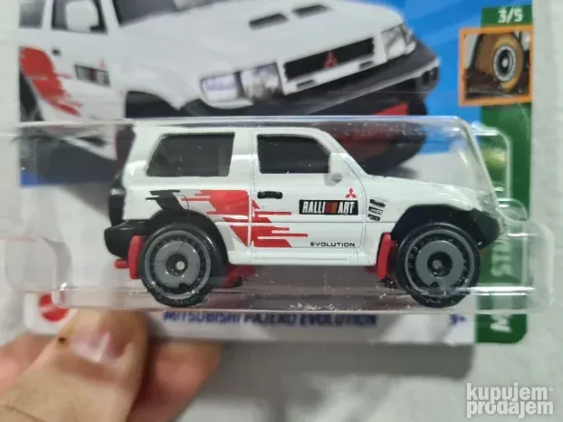 HW Hot Wheels Mitsubishi Pajero Evolution Mud Studs 3/5