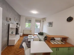 Garsonjera u Novom Sadu