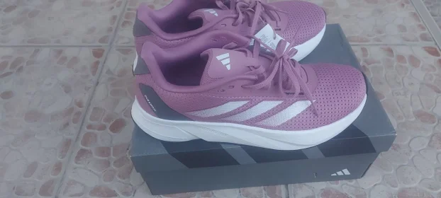 Adidas patike vel. 40 - novo