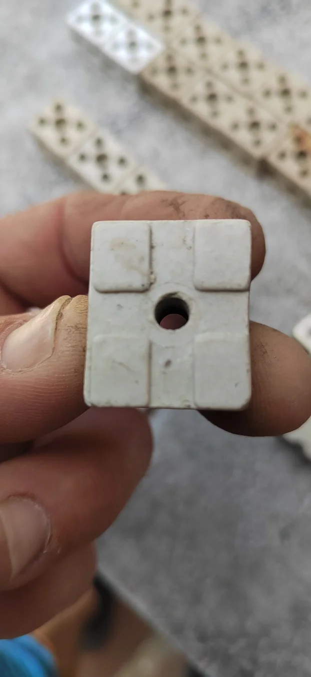 keramicke kleme,za tea,i slicno