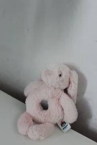 jelly cat plisana igracka zec zvecka za bebe jellycat retko