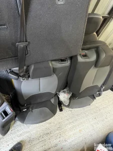 Prednja i zadnja sedista C3