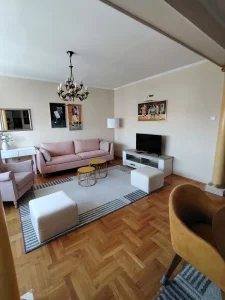 Trg Učitelj Tase, Čair, 3.0 trosoban, 77 m²