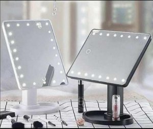 Ogledalo za šminkanje sa led svetlom sa 16 dioda
