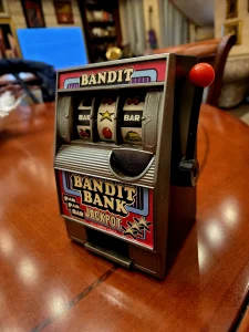 Slot masina iz Las Vegasa, 16 cm, ispravna