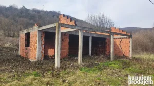 Vladičin Han, Priboj, 3.0 trosobna, 60 m²