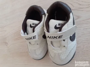 Dečije Nike patike koža- 22 broj- kvalitet