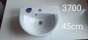 Sanitarija nova nikad montirana