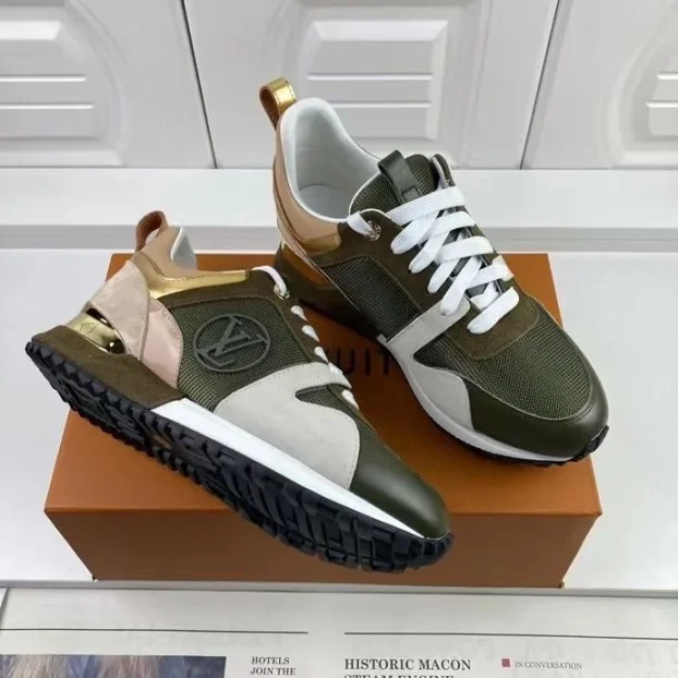 Louis Vuitton run away