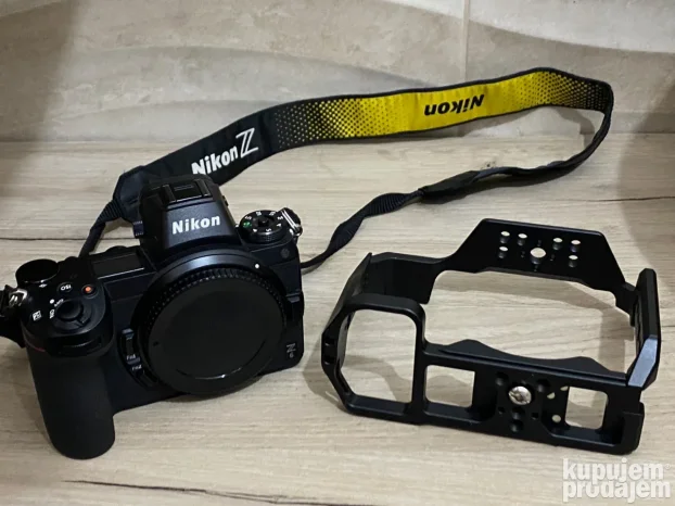 Nikon Z6 + cage 13.662 okidanja