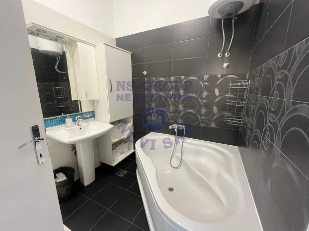 Sremski Karlovci, Fruška gora, 3.0 trosobna, 60 m²