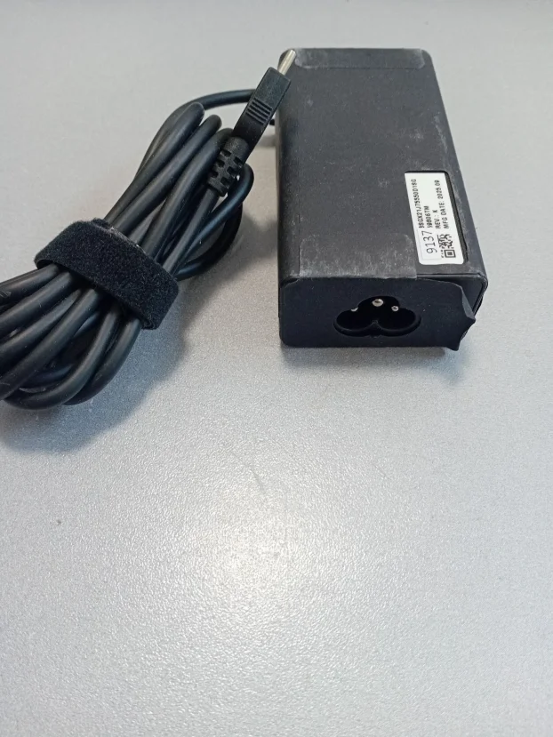 ORIGINAL Punjac Lenovo 20V 3.25A 65W Type C usb c #9137