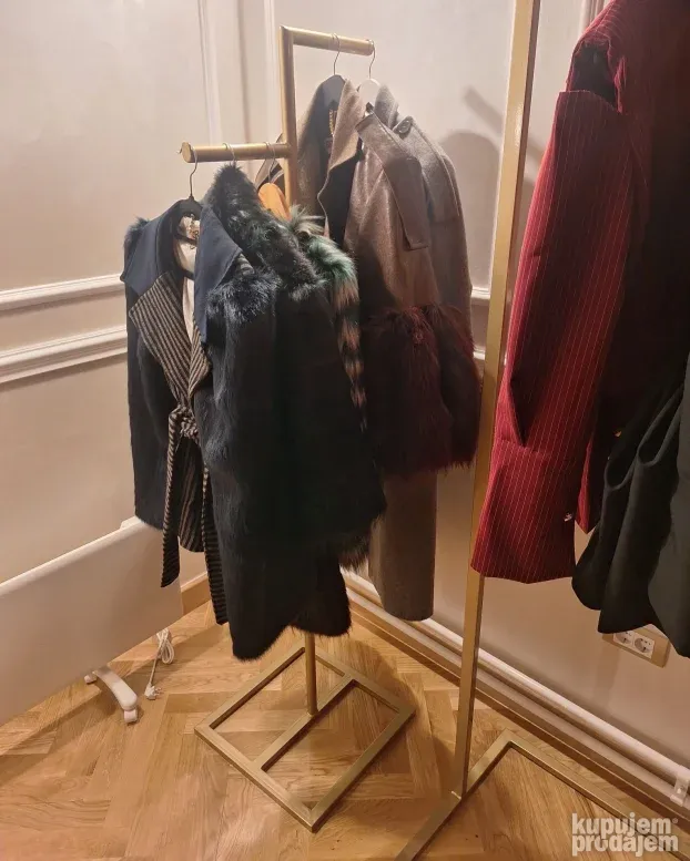 Opremanje butika Izrada po meri XR445