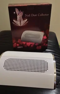 Aspirator za manikir