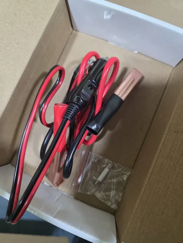 Pretvarač, inverter sa 12 na 230v