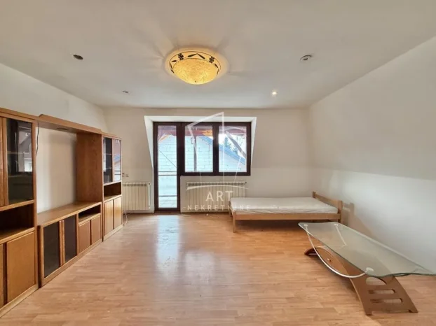 Učiteljska, Učiteljsko naselje, 5+ petosobna, 140 m²