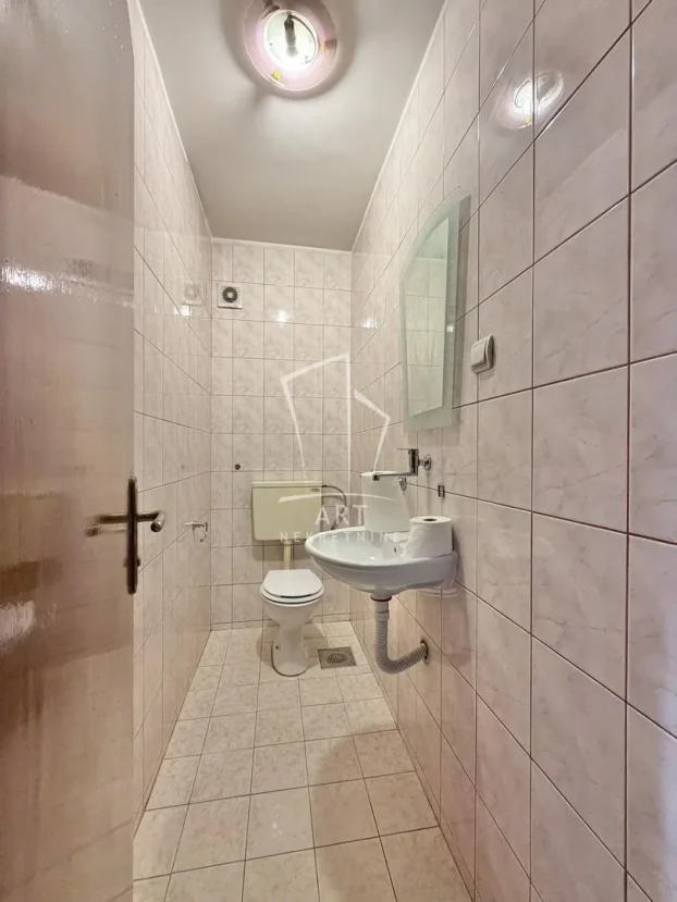 Učiteljska, Učiteljsko naselje, 5+ petosobna, 140 m²