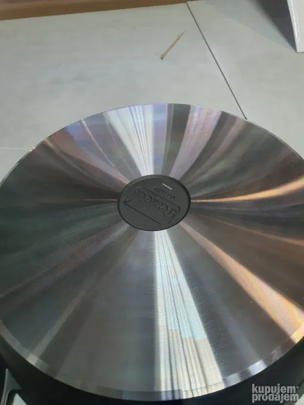 Tiganj Liveni Aluminijum 28cm drvena drska - Berndes Bonanza