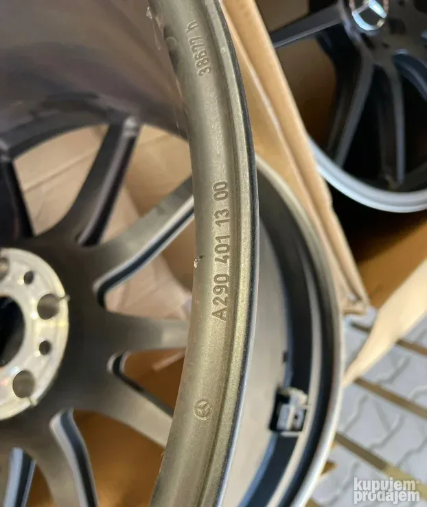 nove alu felne 21" mercedes gt original